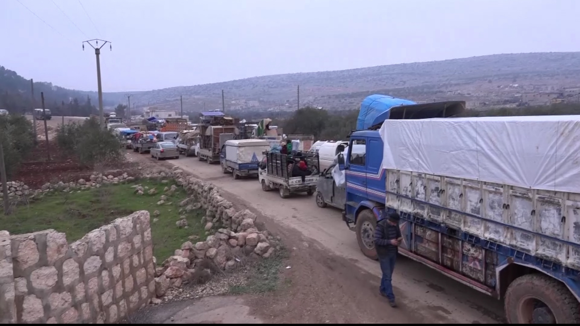 Çekdarên dijberîya Sûriyê di dû rojan de  bêtir ji 1000 malbat li 'Efrînê bicih kirîn e